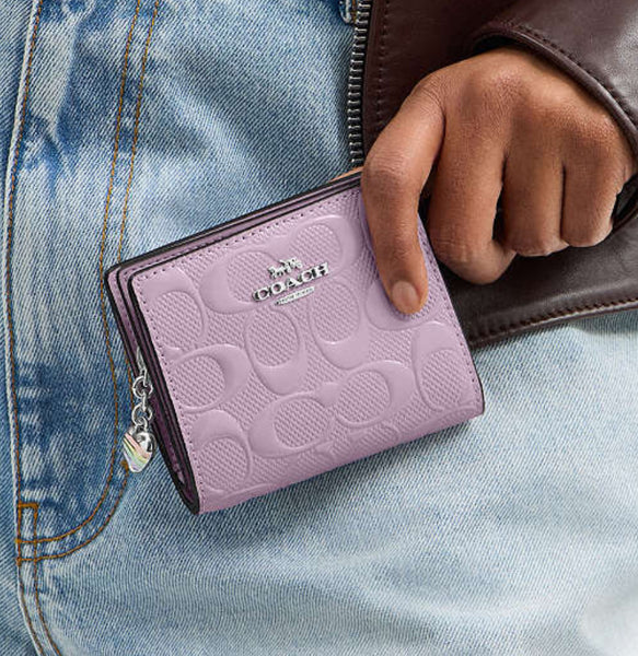 Coach Snap Wallet In Signature Leather With Heart Charm in Violet