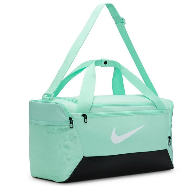 Nike Brasilia Gym Shoulder Bag (Small,40L) in Green
